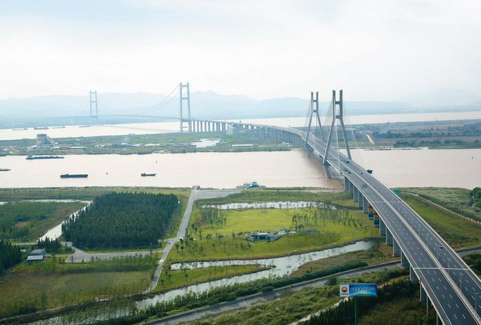 润扬长江大桥国家重点工程--润扬长江公路大桥