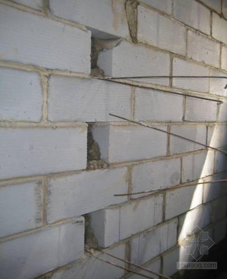 填充墙砌筑留凹槎且拉结筋留置不规范质量问题
